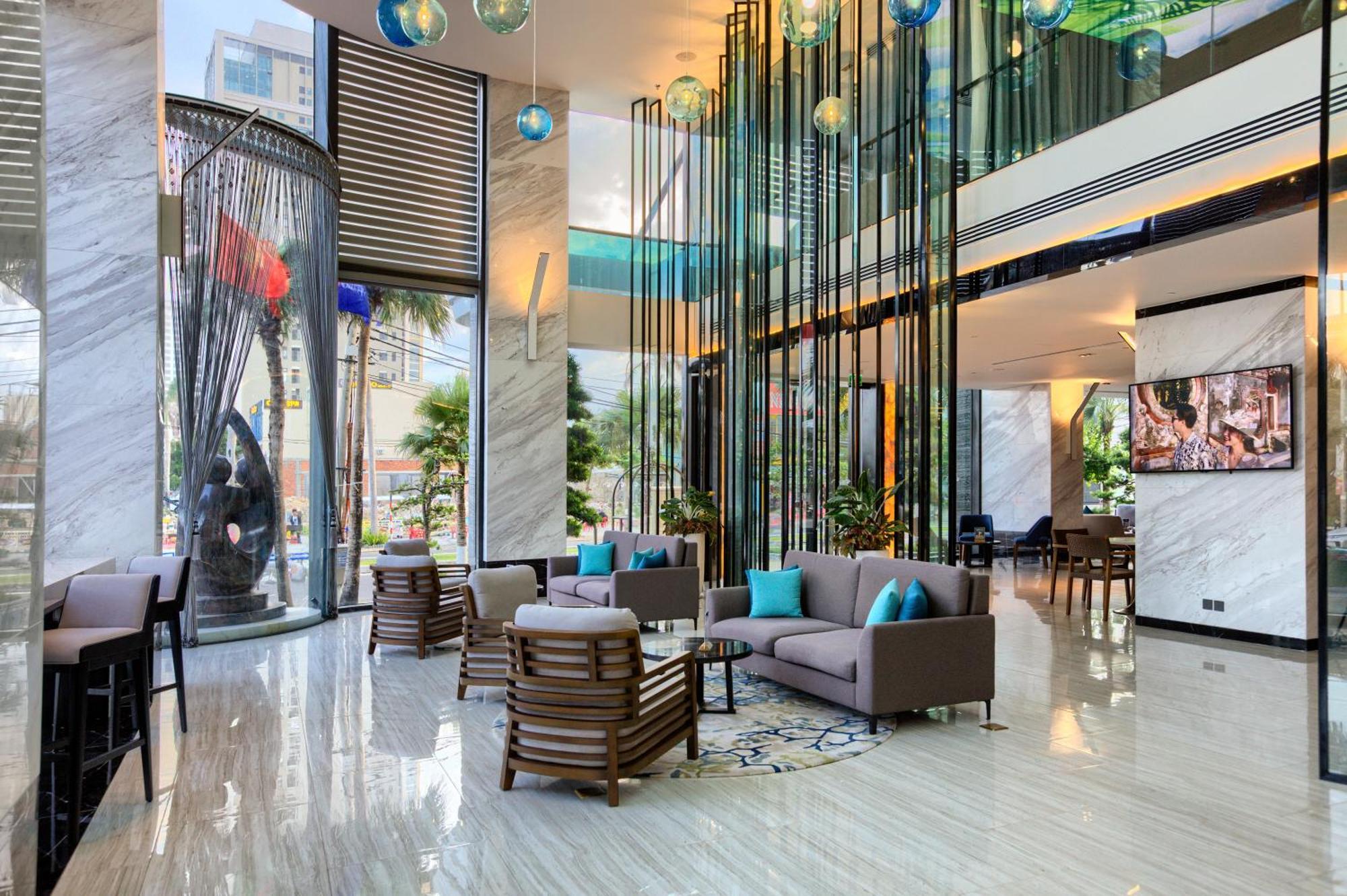 Hilton Garden Inn ダナン市 エクステリア 写真